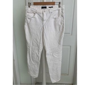 Women’s Charter Club White Jeans